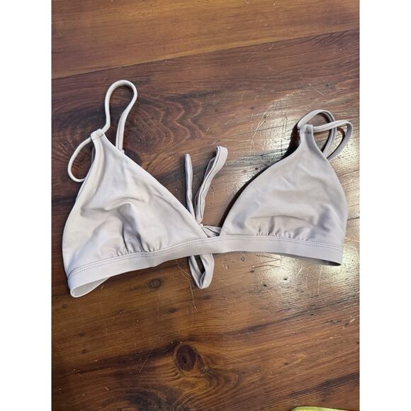 Monday Swimwear Women's Light Pink Bikini Top Size Large - Picture 1 of 9